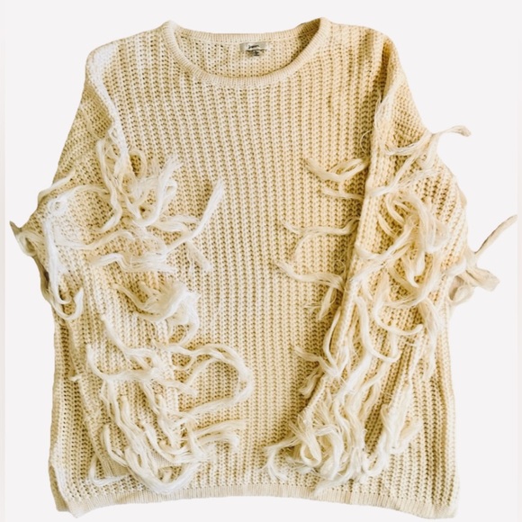JODIFL Cream Tassel/Fringe Oversized Textured Knit Sweater. Size Lg. Worn Once. - Picture 1 of 11